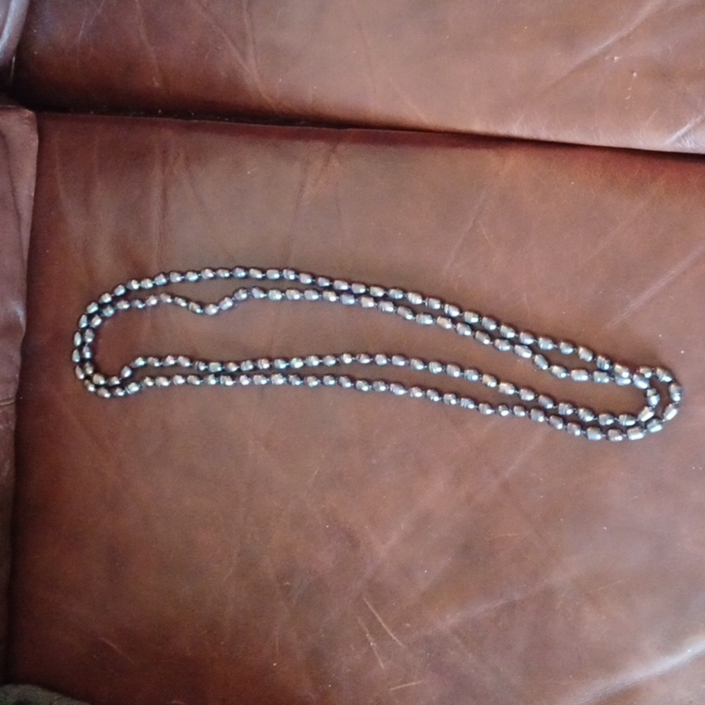 12/14–18  Gorgeous Strand of Black Freshwater Pearls